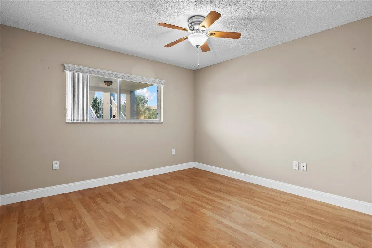 4734 Lucerne Lakes Boulevard E, #302
