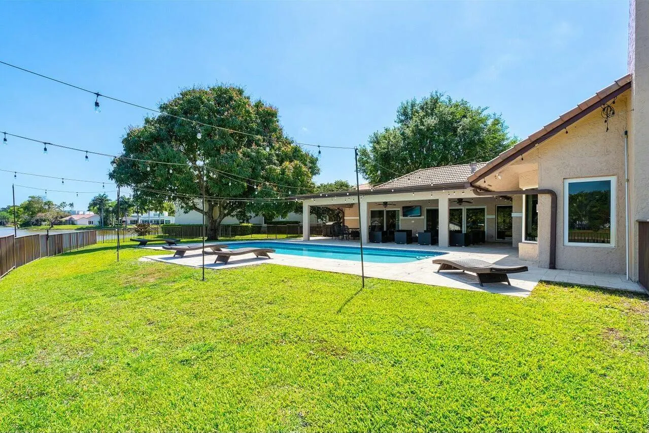 7619 Marbella Terrace