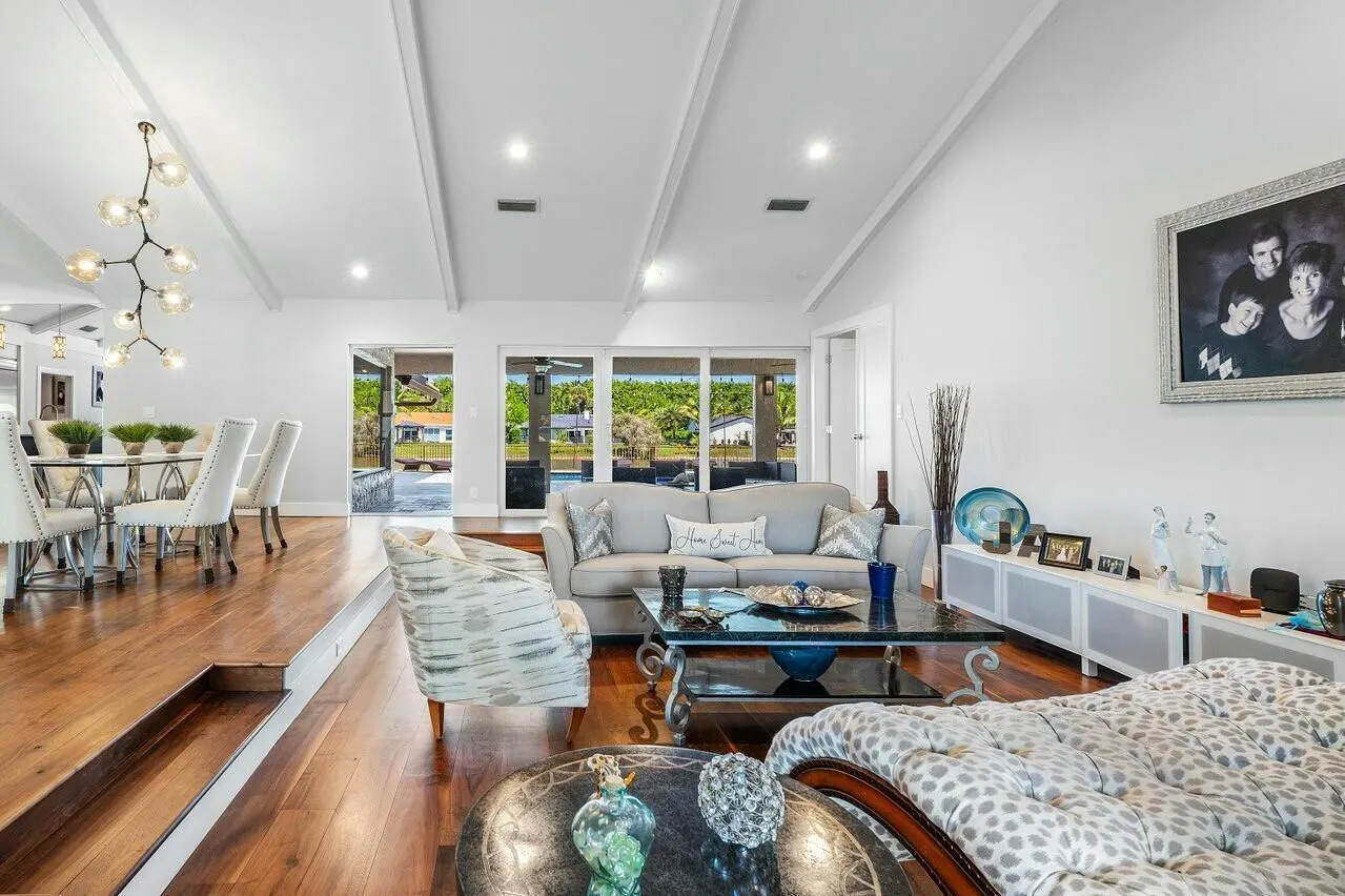 7619 Marbella Terrace