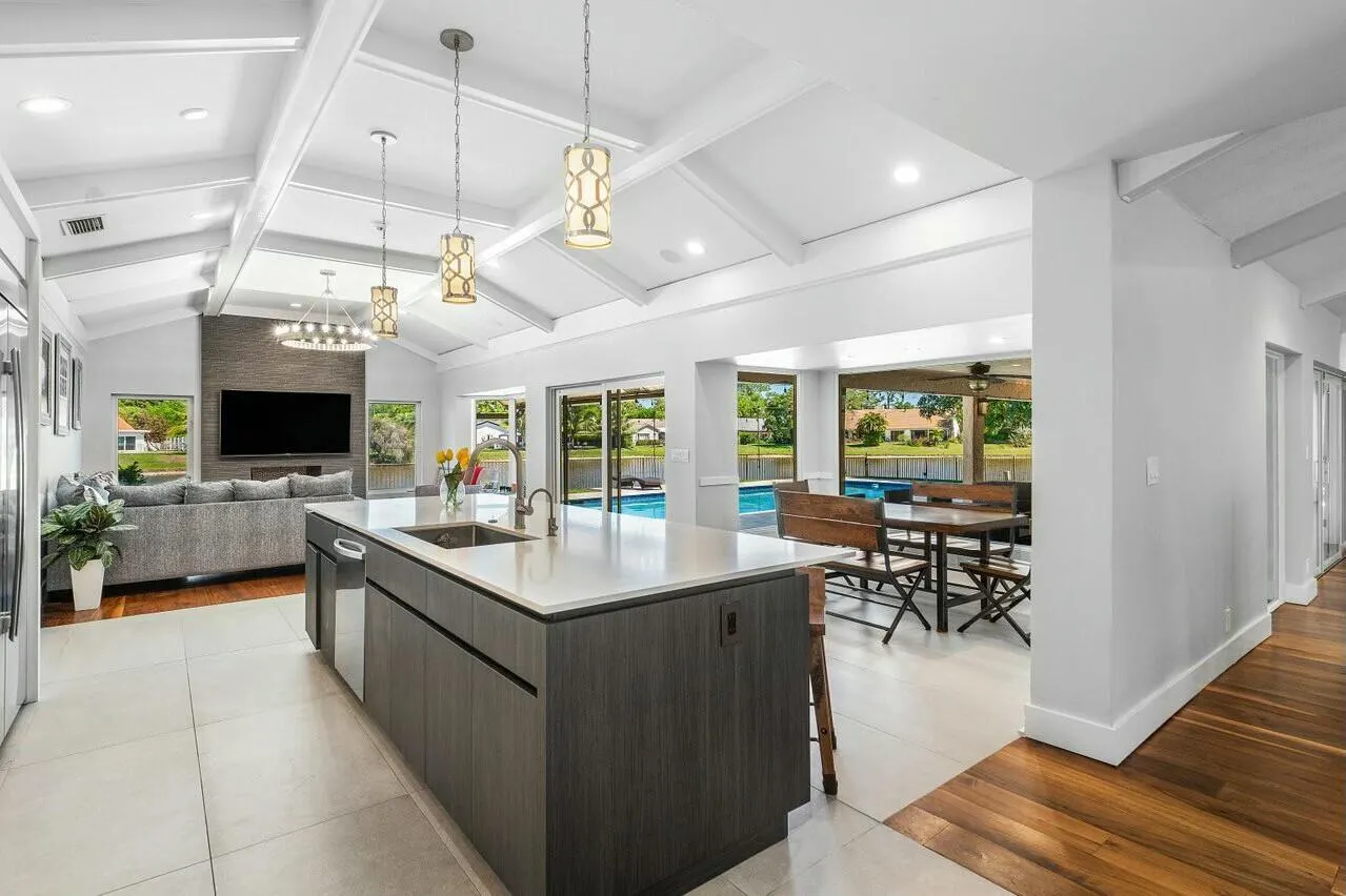 7619 Marbella Terrace