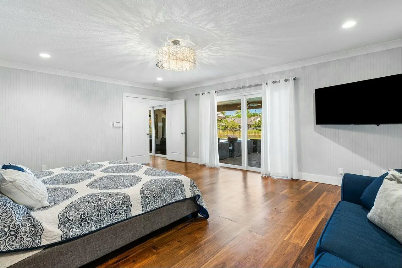 7619 Marbella Terrace