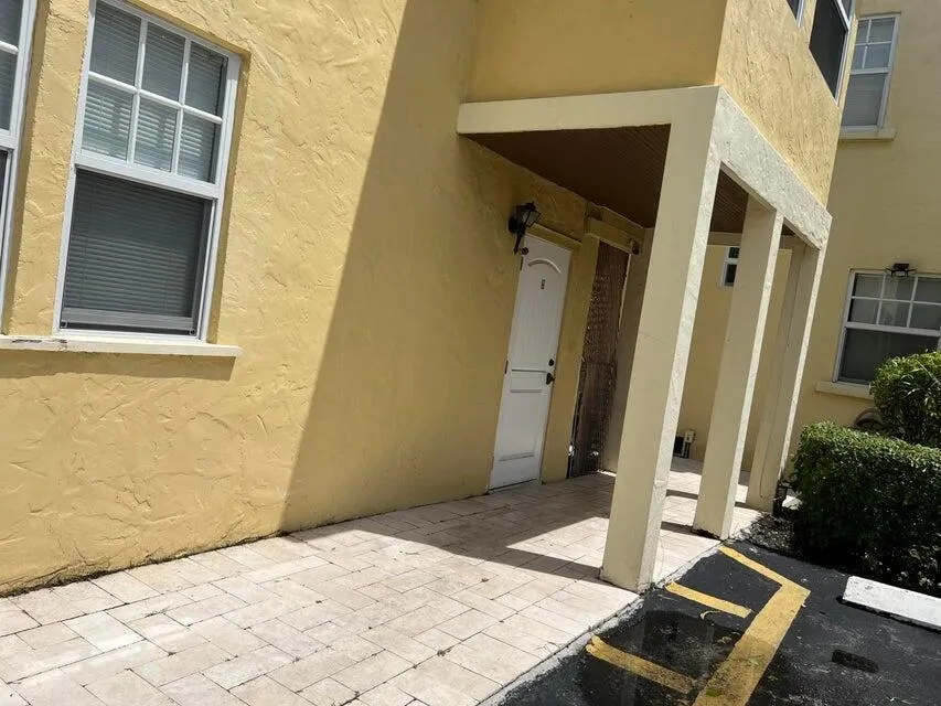 407 S Lakeside Drive, #H