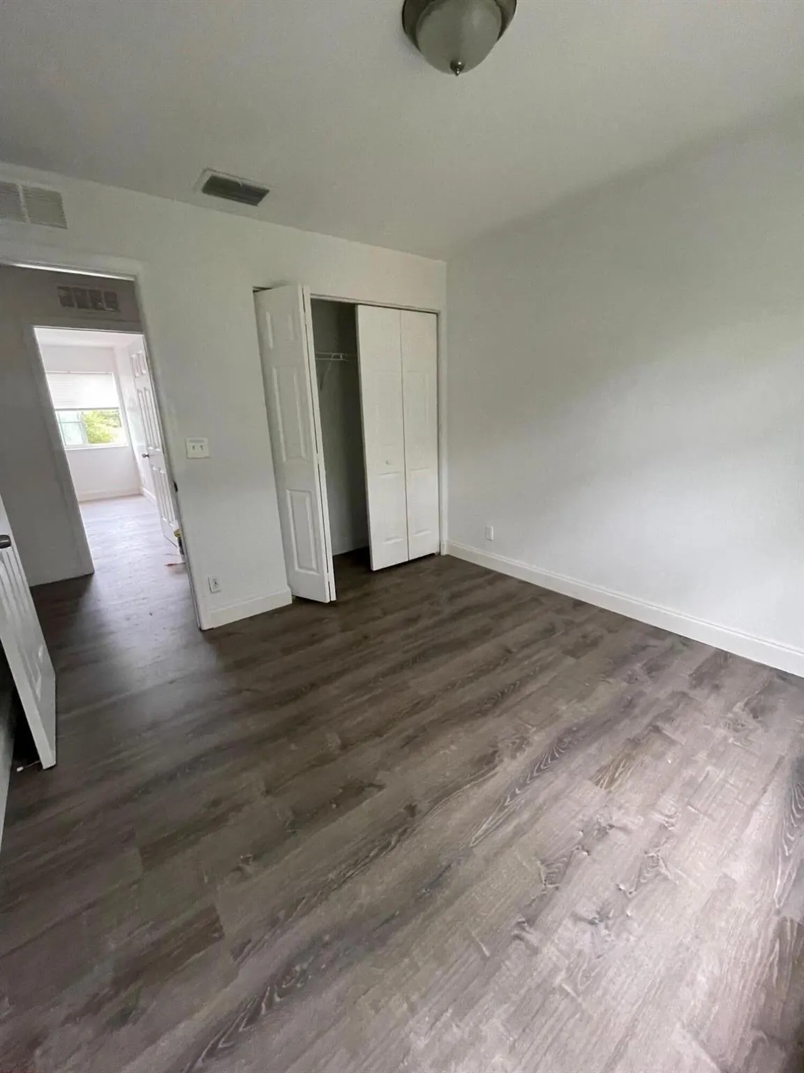 1109 Colonial Palms Way, #1109
