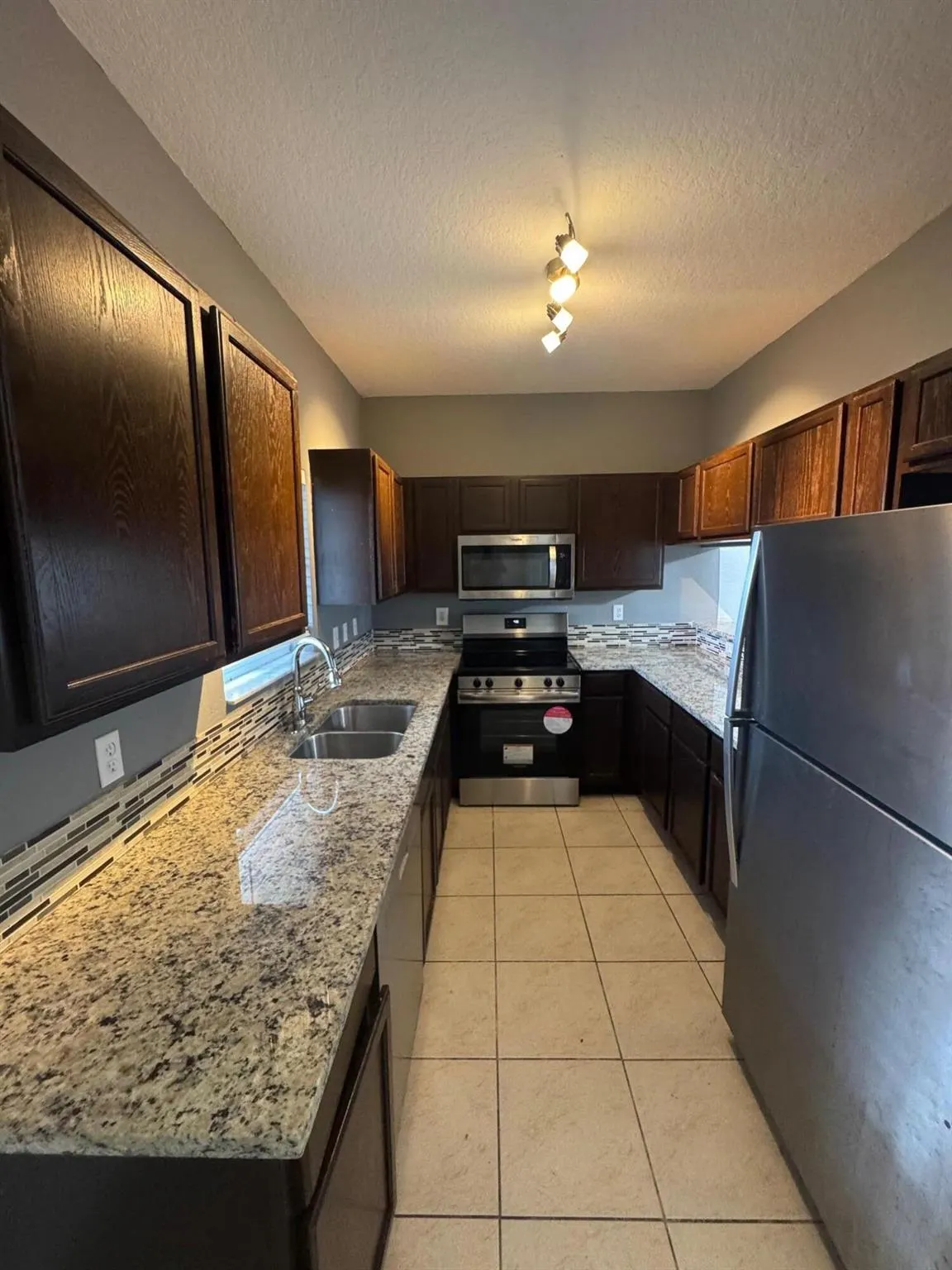 1109 Colonial Palms Way, #1109