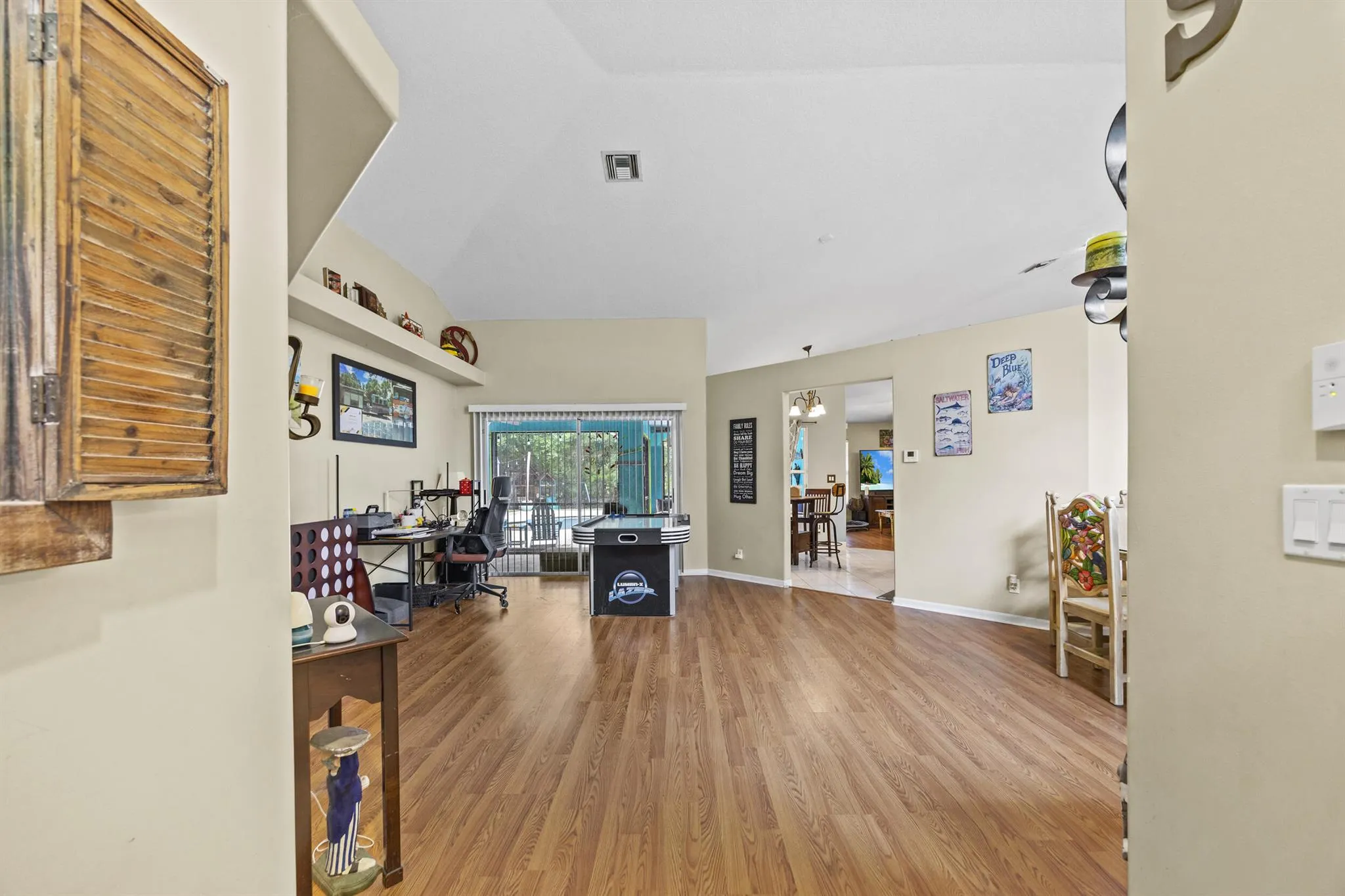 6434 Mandarin Boulevard