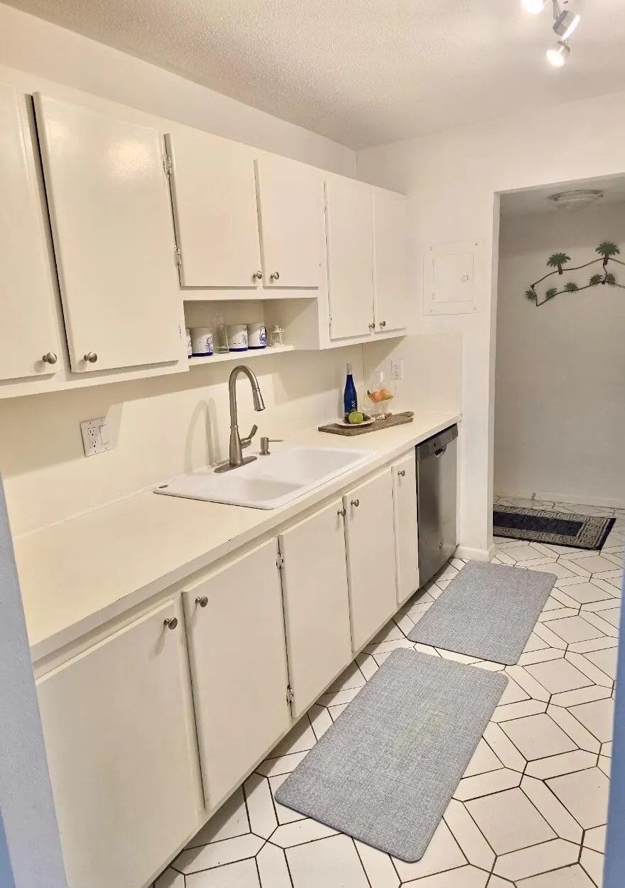 1111 S Ocean Boulevard E, #315