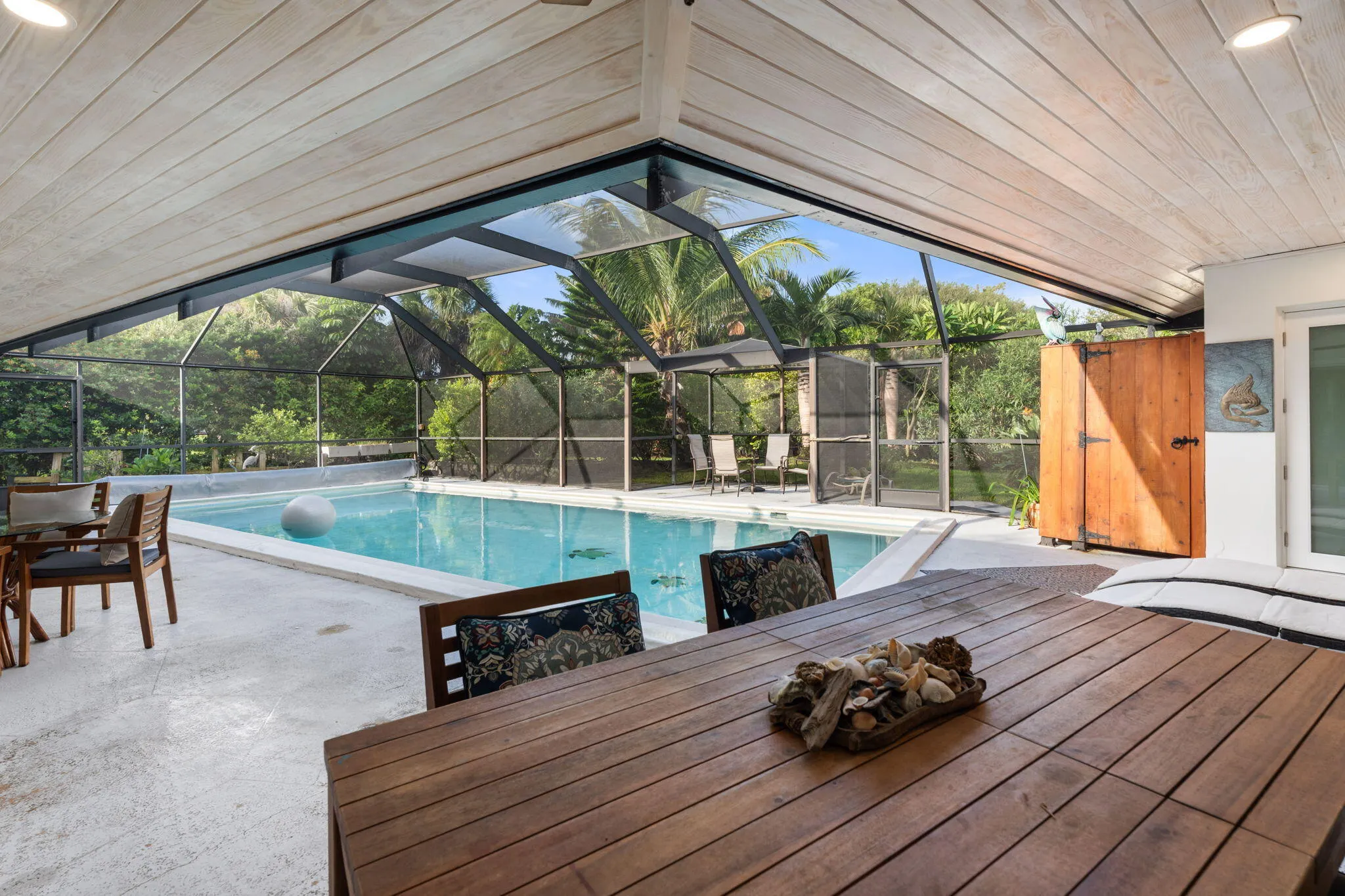 2023 Jacaranda Drive