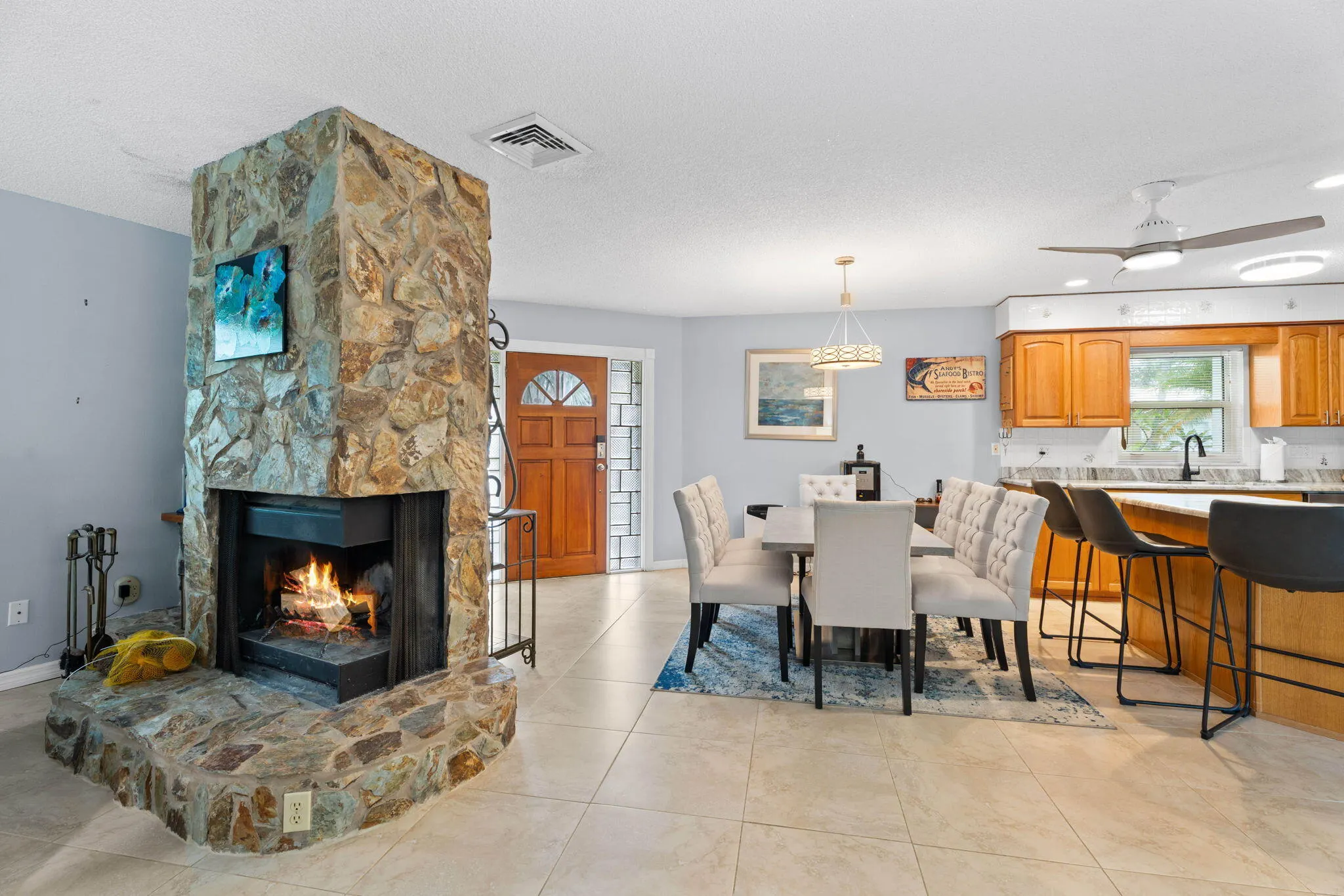 2023 Jacaranda Drive