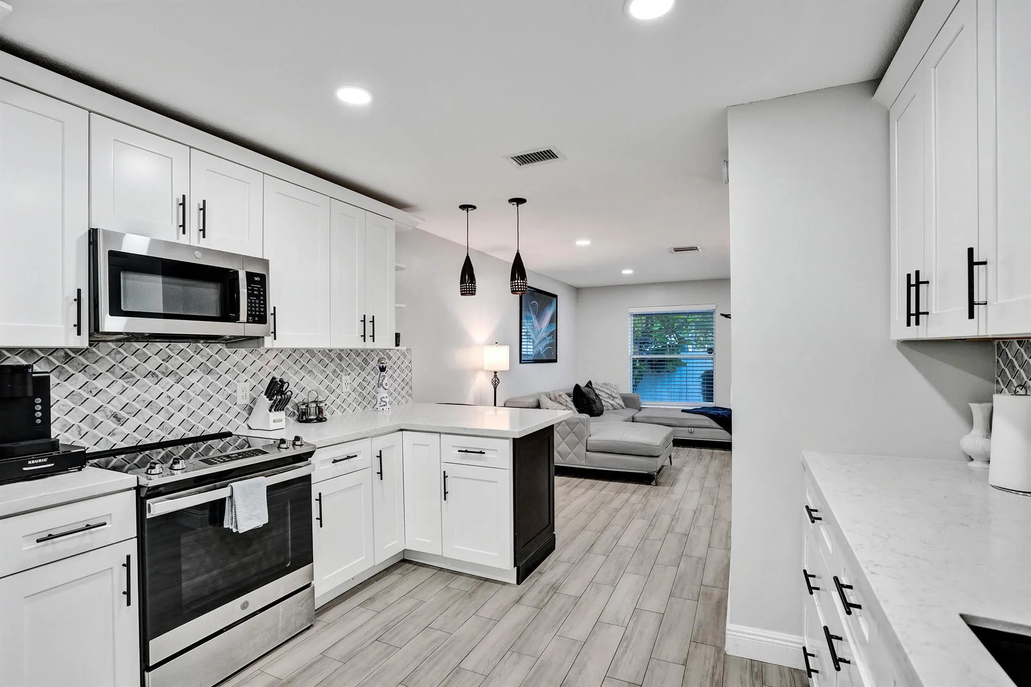 343 SE 4th Avenue
