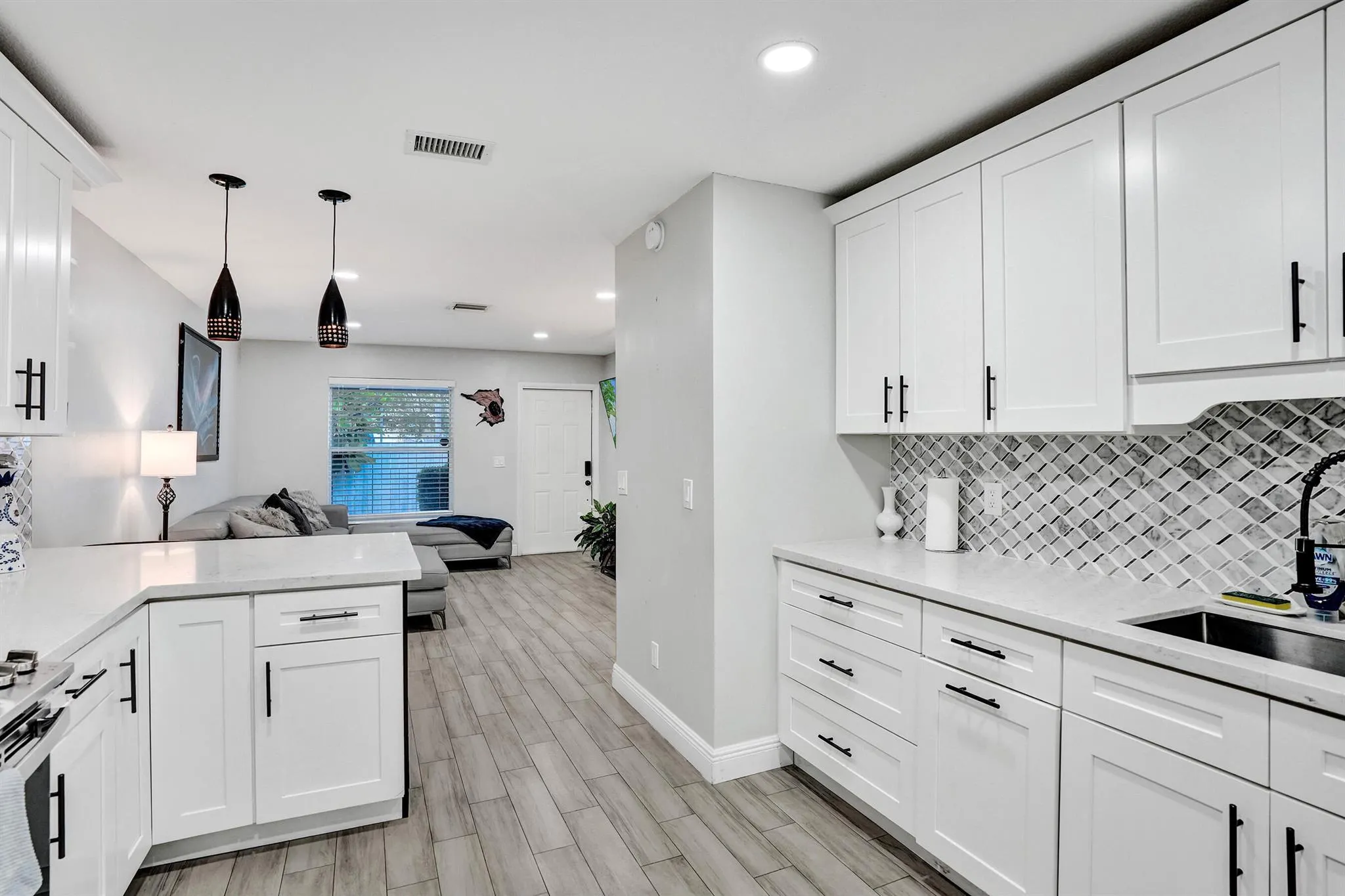 343 SE 4th Avenue
