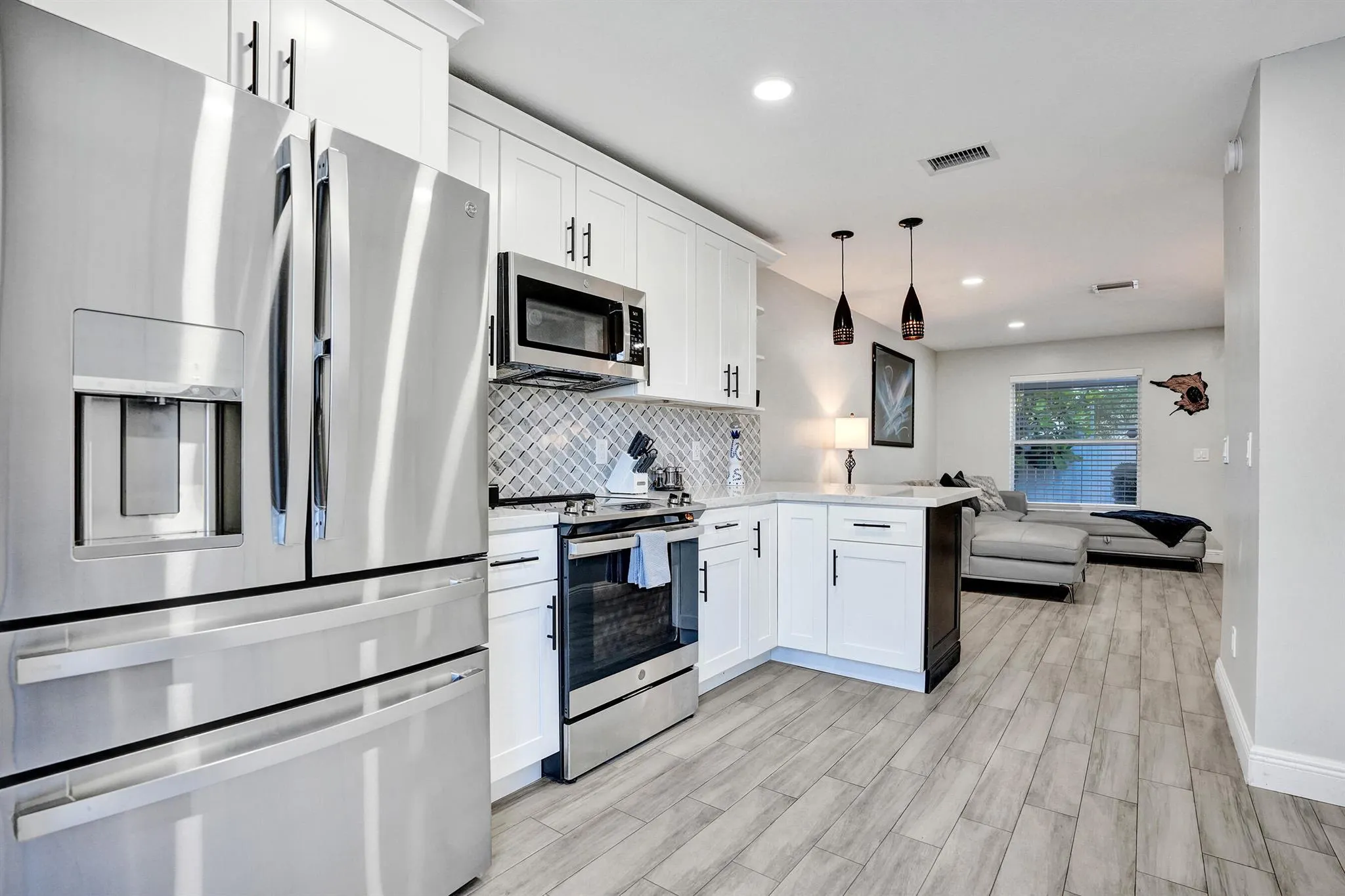343 SE 4th Avenue