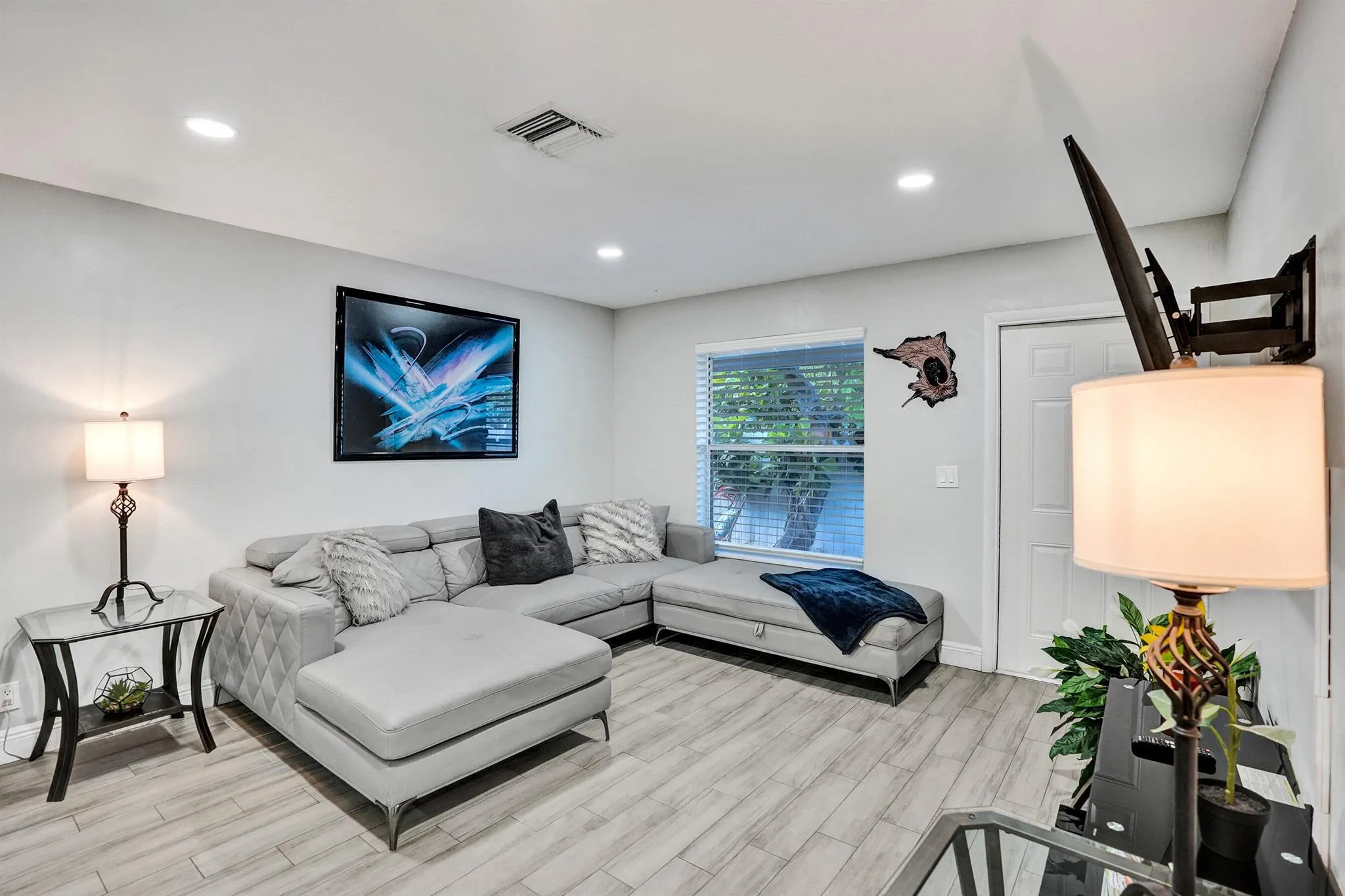343 SE 4th Avenue