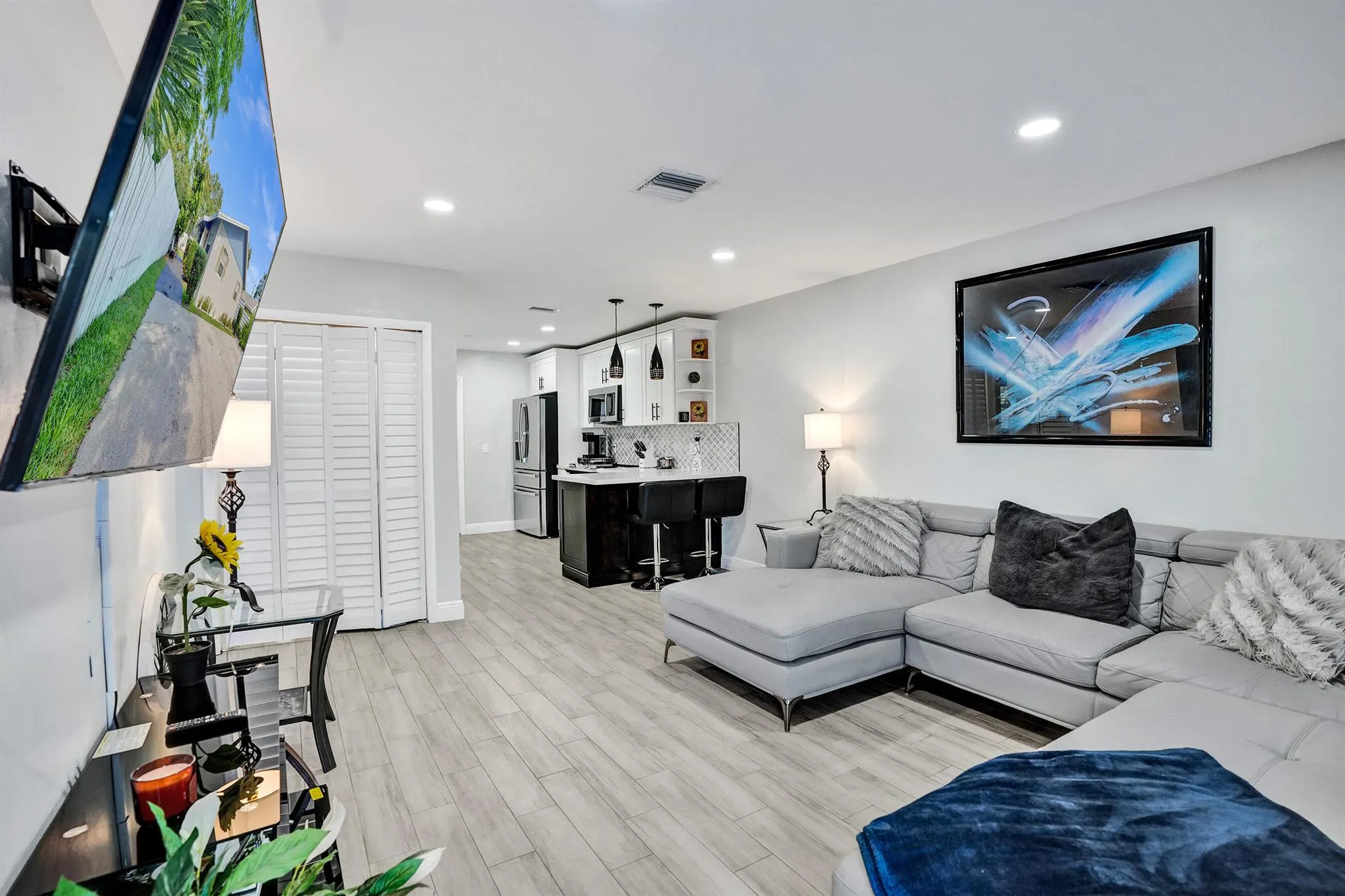 343 SE 4th Avenue
