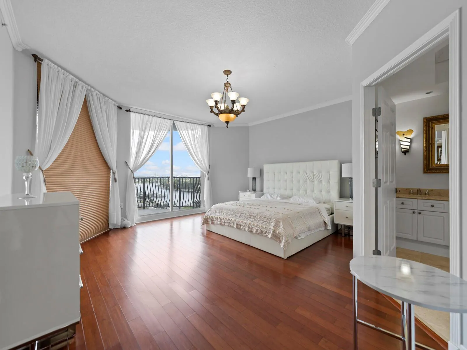 100 S Birch Road, #1604e