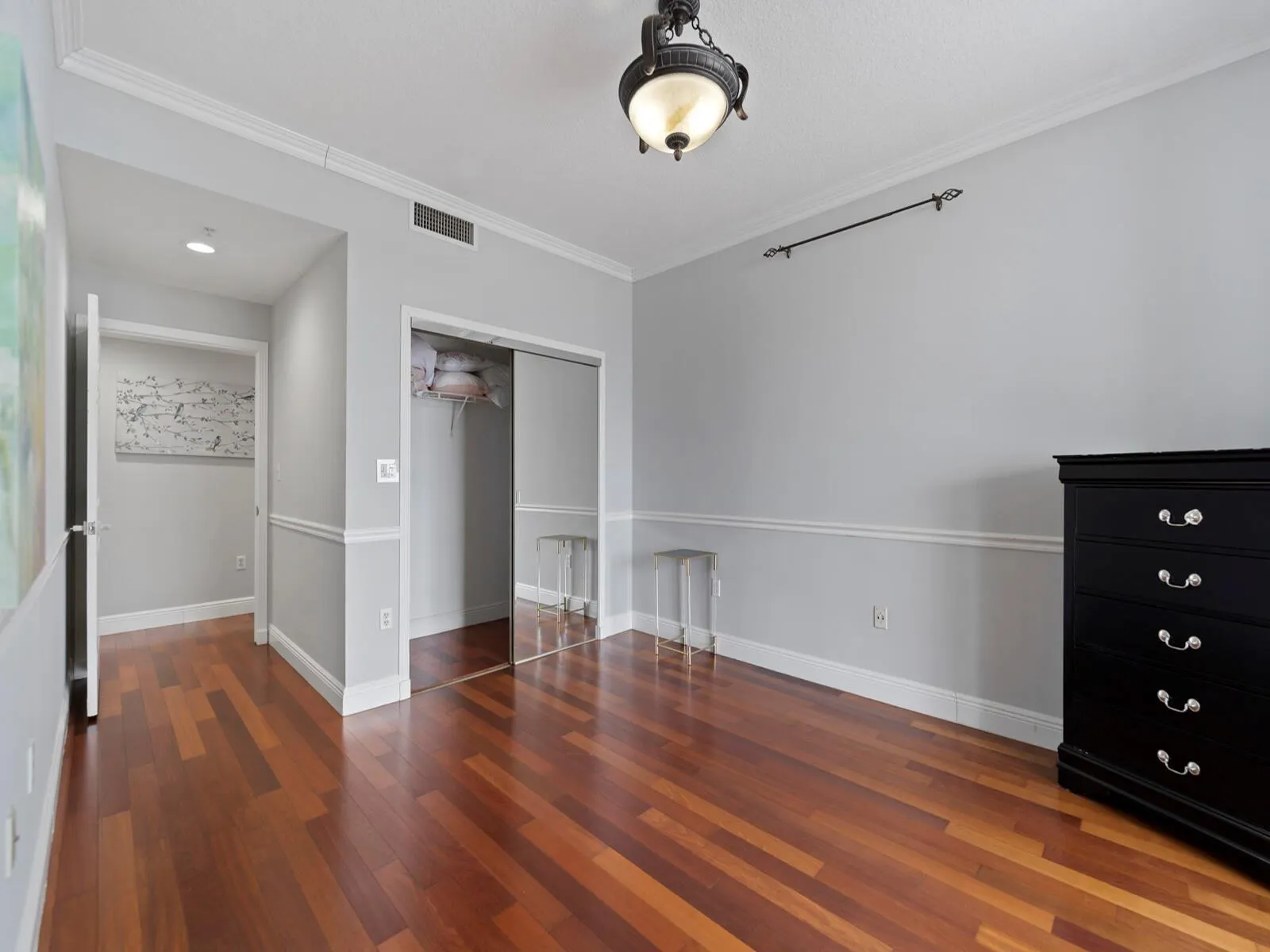 100 S Birch Road, #1604e