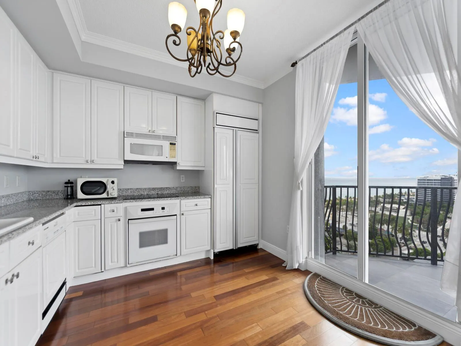 100 S Birch Road, #1604e
