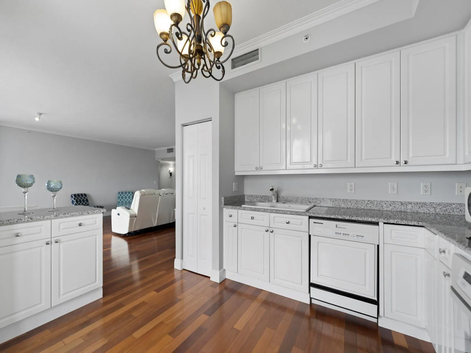 100 S Birch Road, #1604e