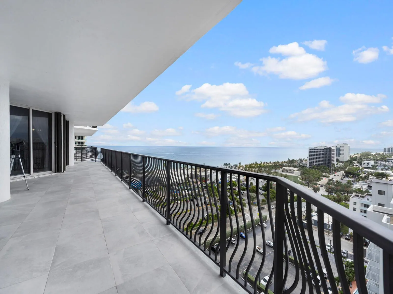 100 S Birch Road, #1604e