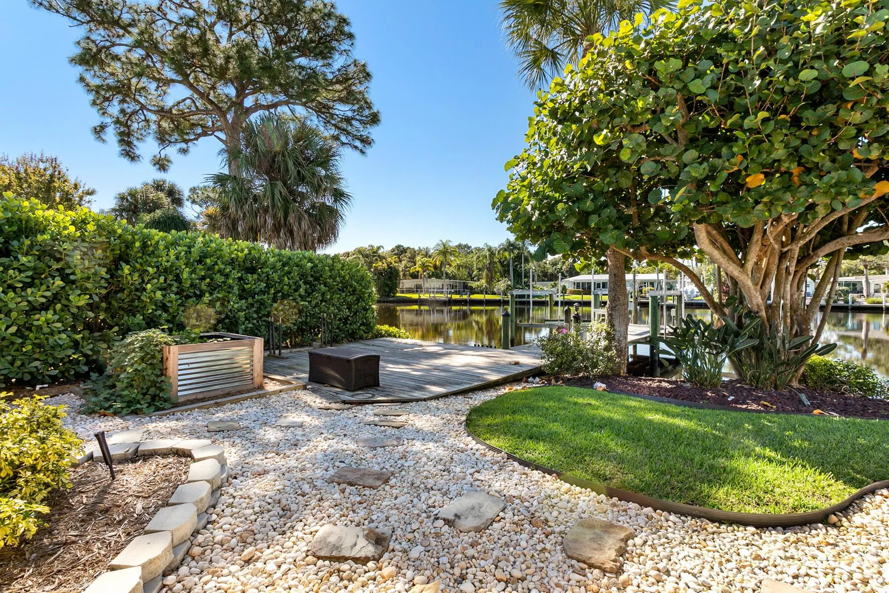 1282 SW Pelican Crescent