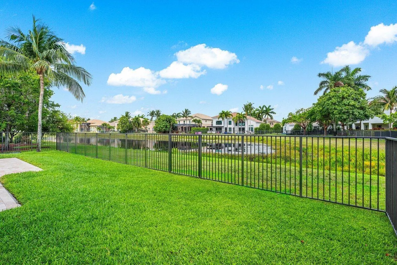 11952 Fox Hill Circle