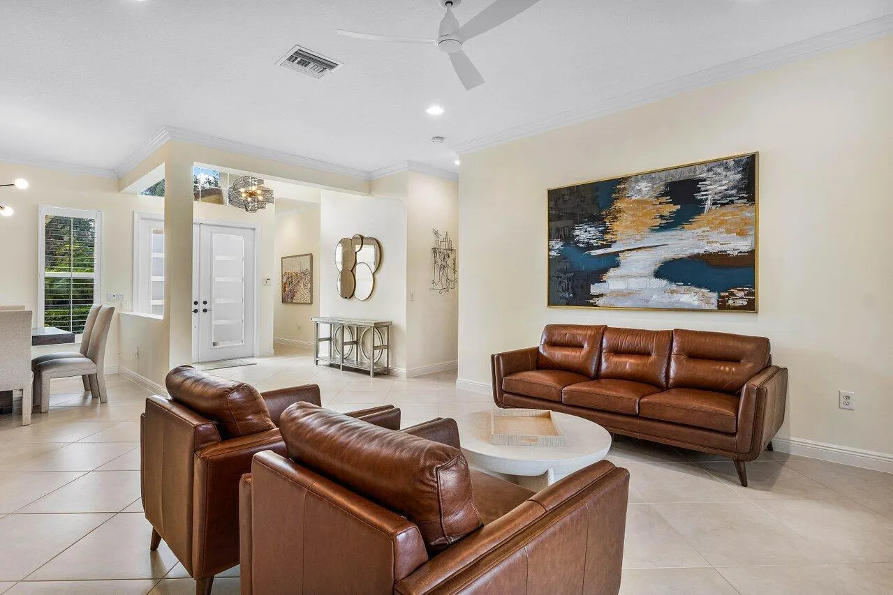 11952 Fox Hill Circle