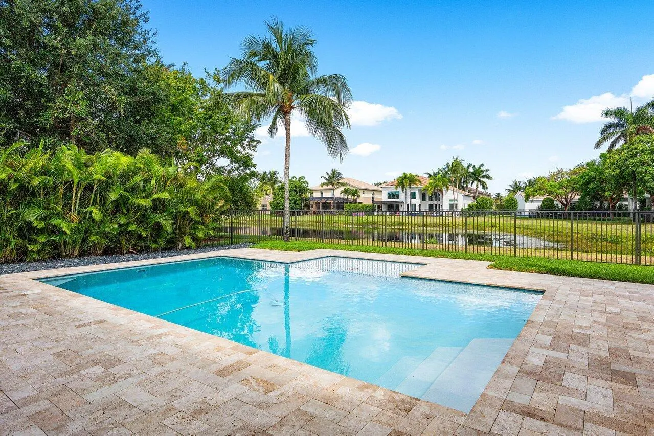 11952 Fox Hill Circle