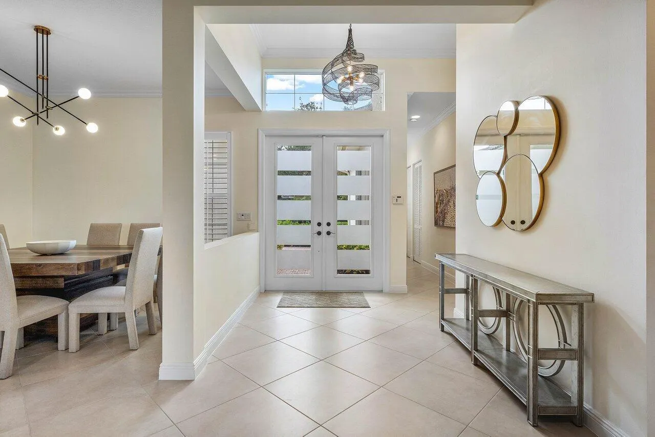 11952 Fox Hill Circle