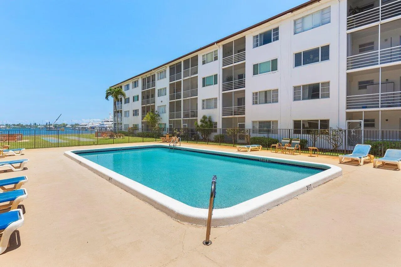 4500 N Flagler Drive, #D23