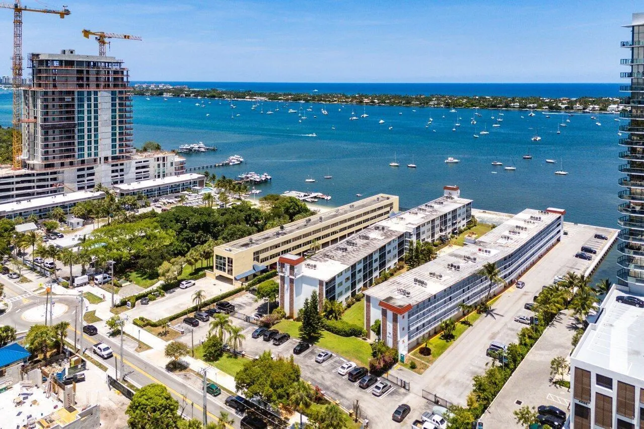 4500 N Flagler Drive, #D23