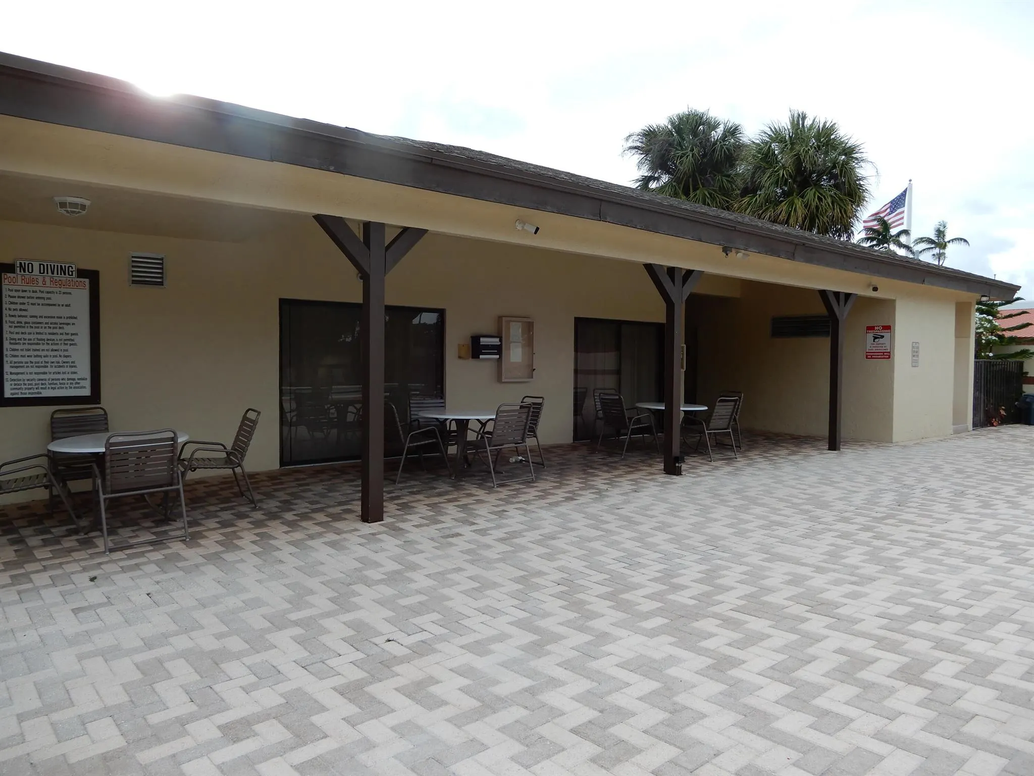 6585 Somerset Drive, #102