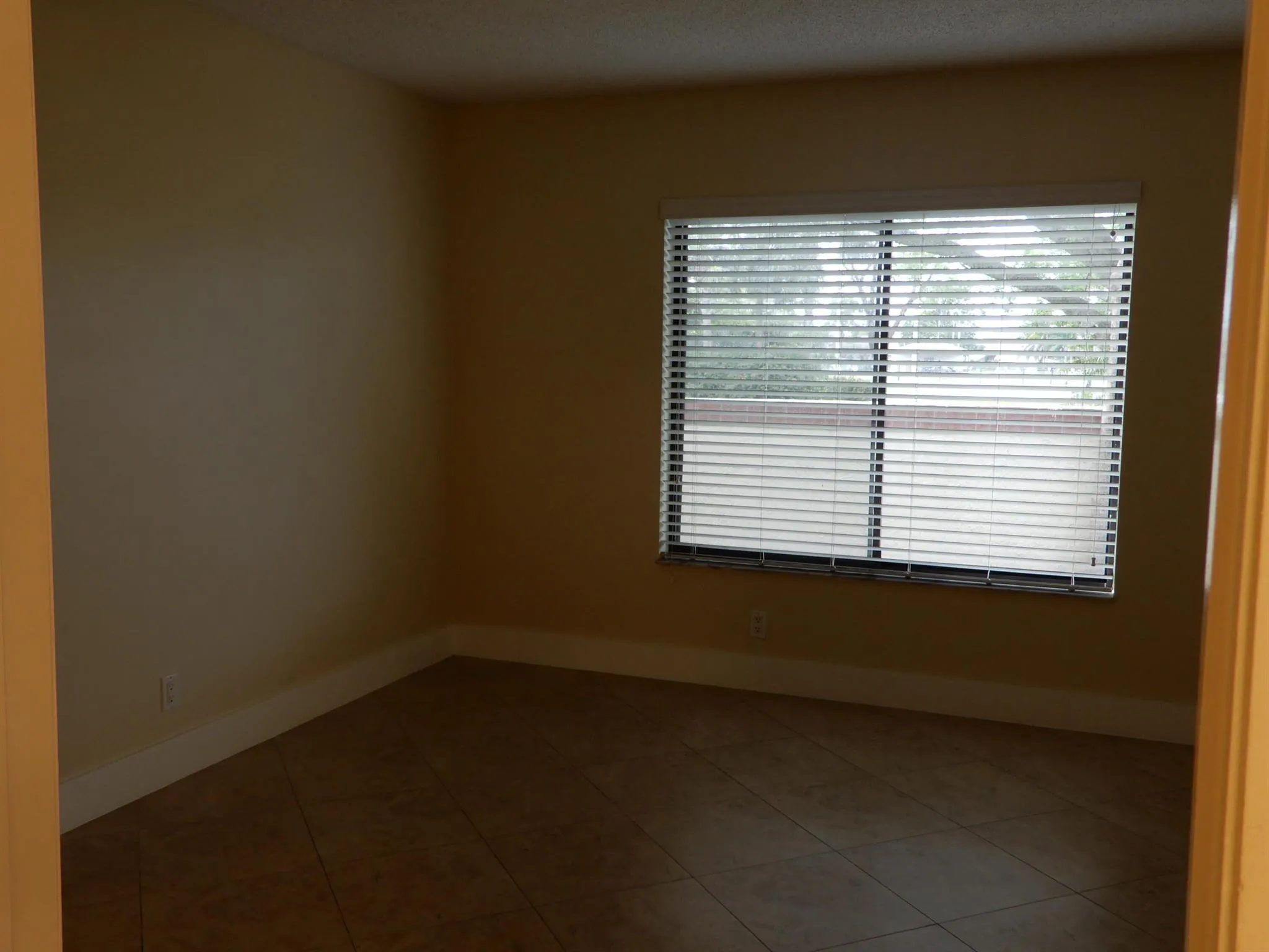 6585 Somerset Drive, #102