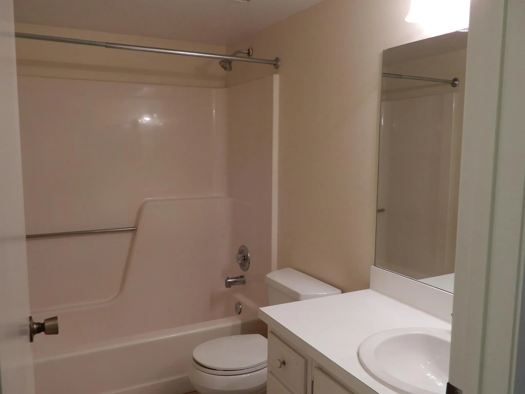 6585 Somerset Drive, #102