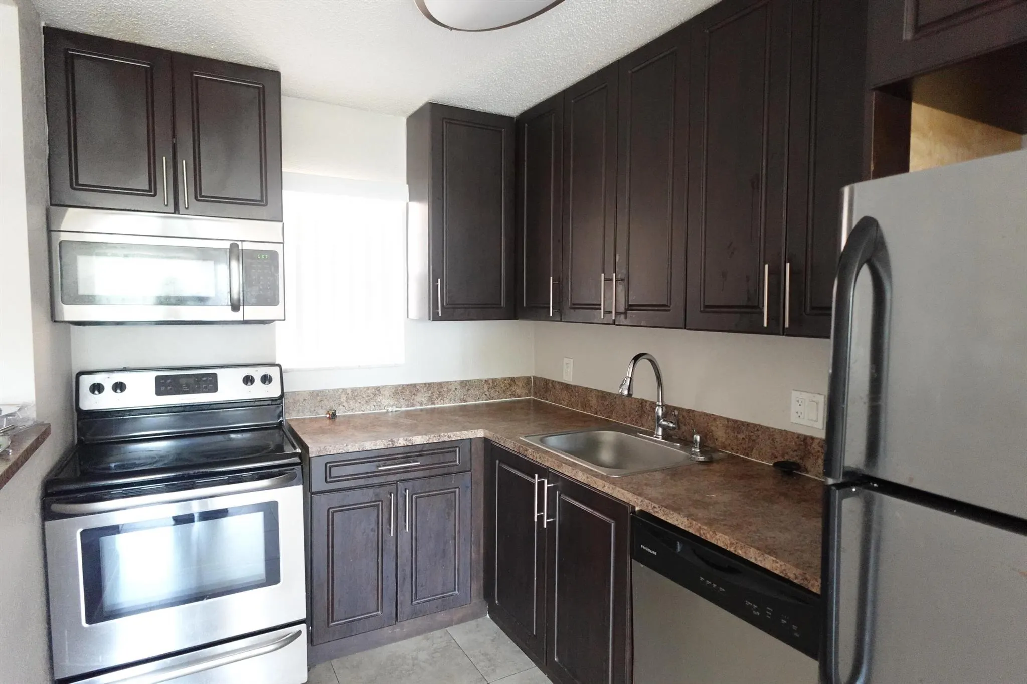 650 SW 2nd Avenue, #2520