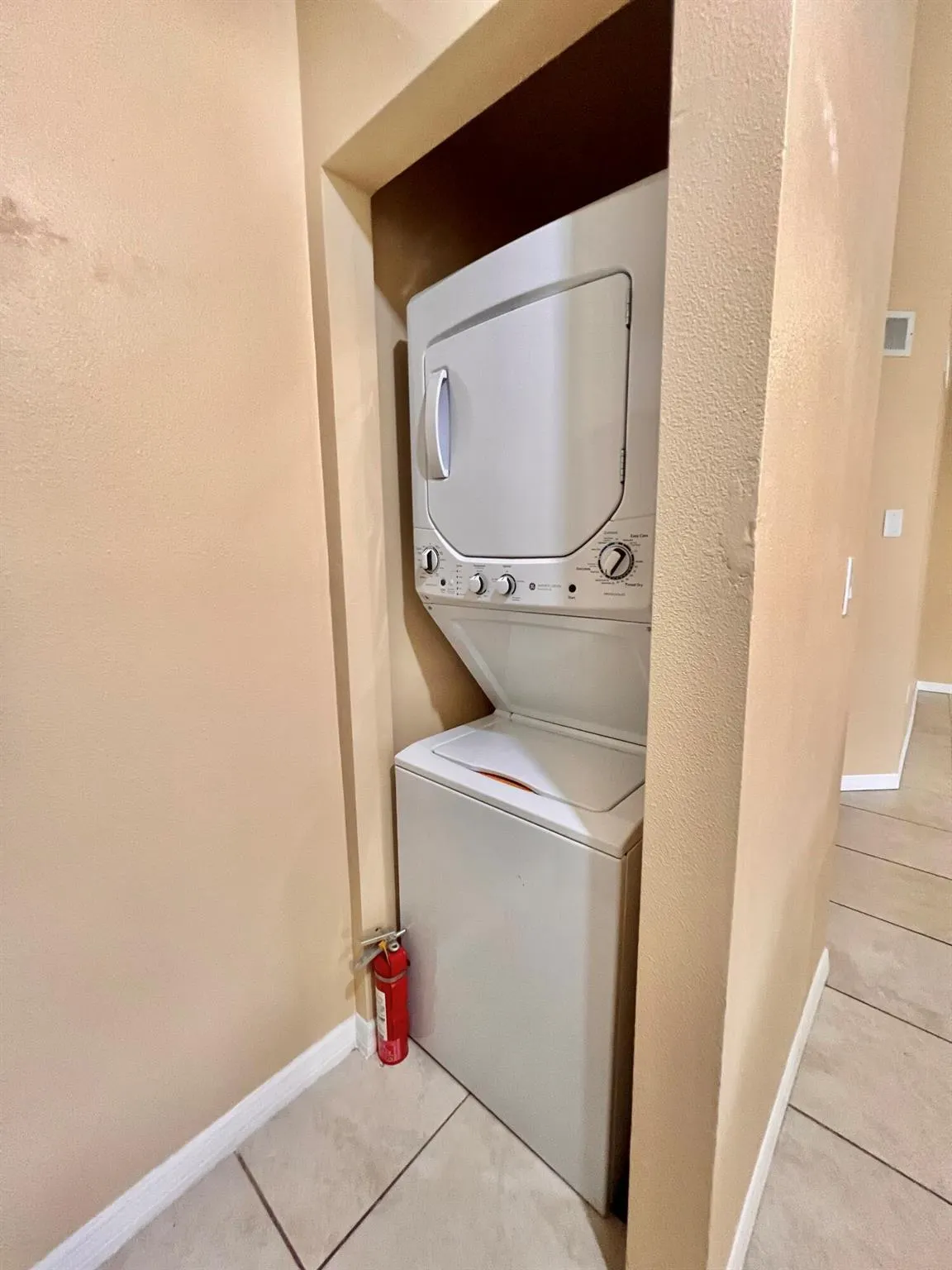 4863 Via Palm Lakes, #805