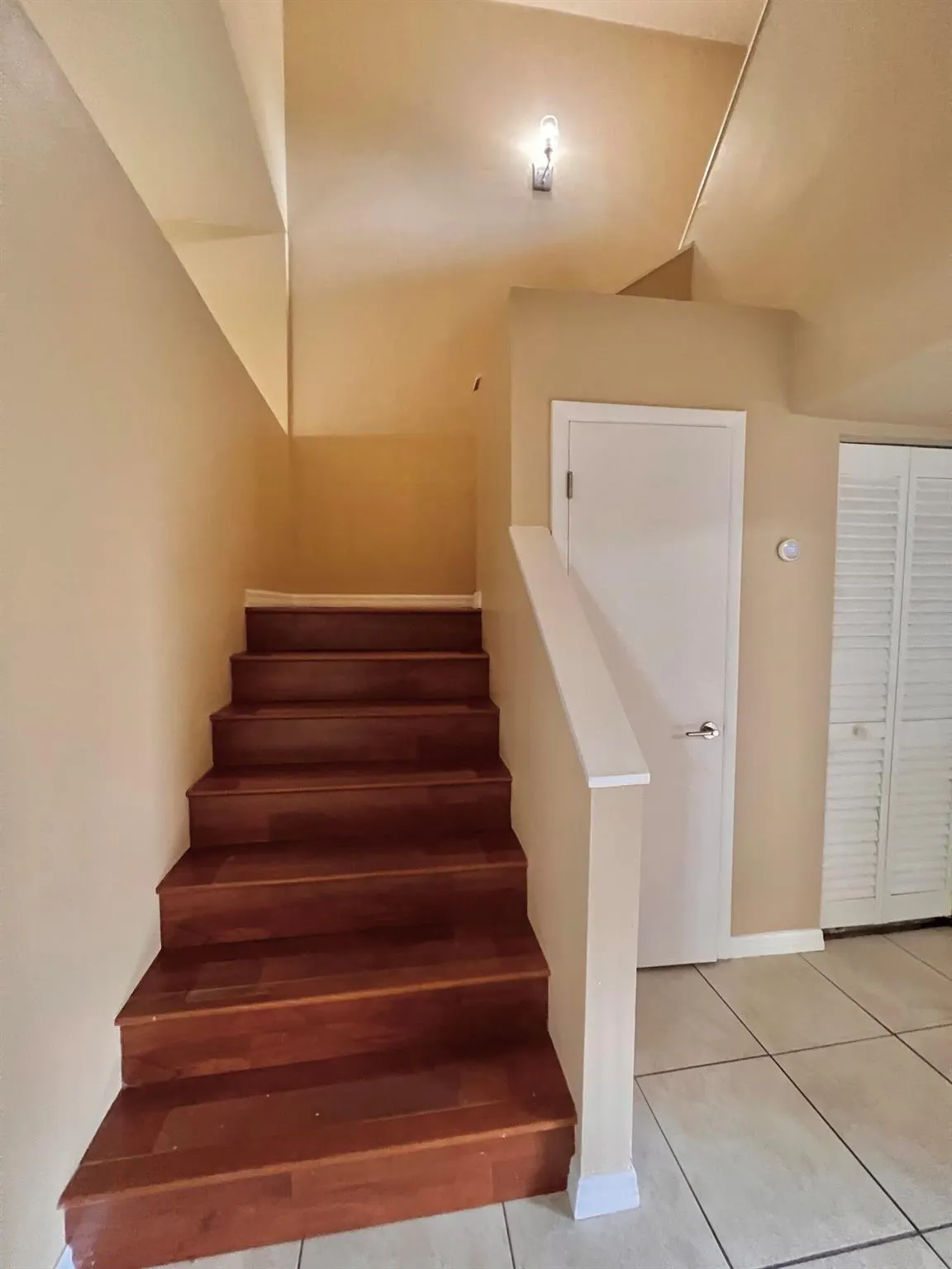 4863 Via Palm Lakes, #805