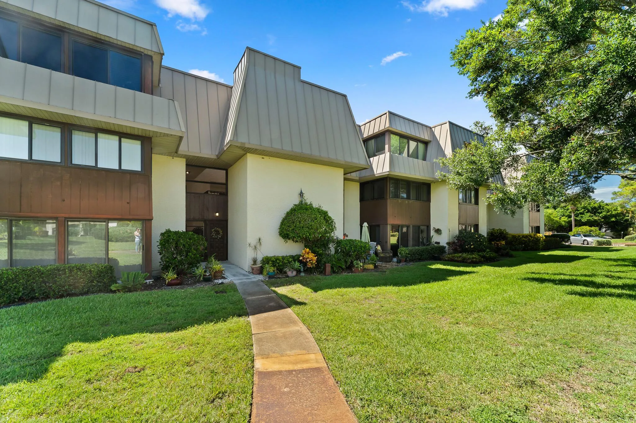 1800 SE Saint Lucie Boulevard, #8-206