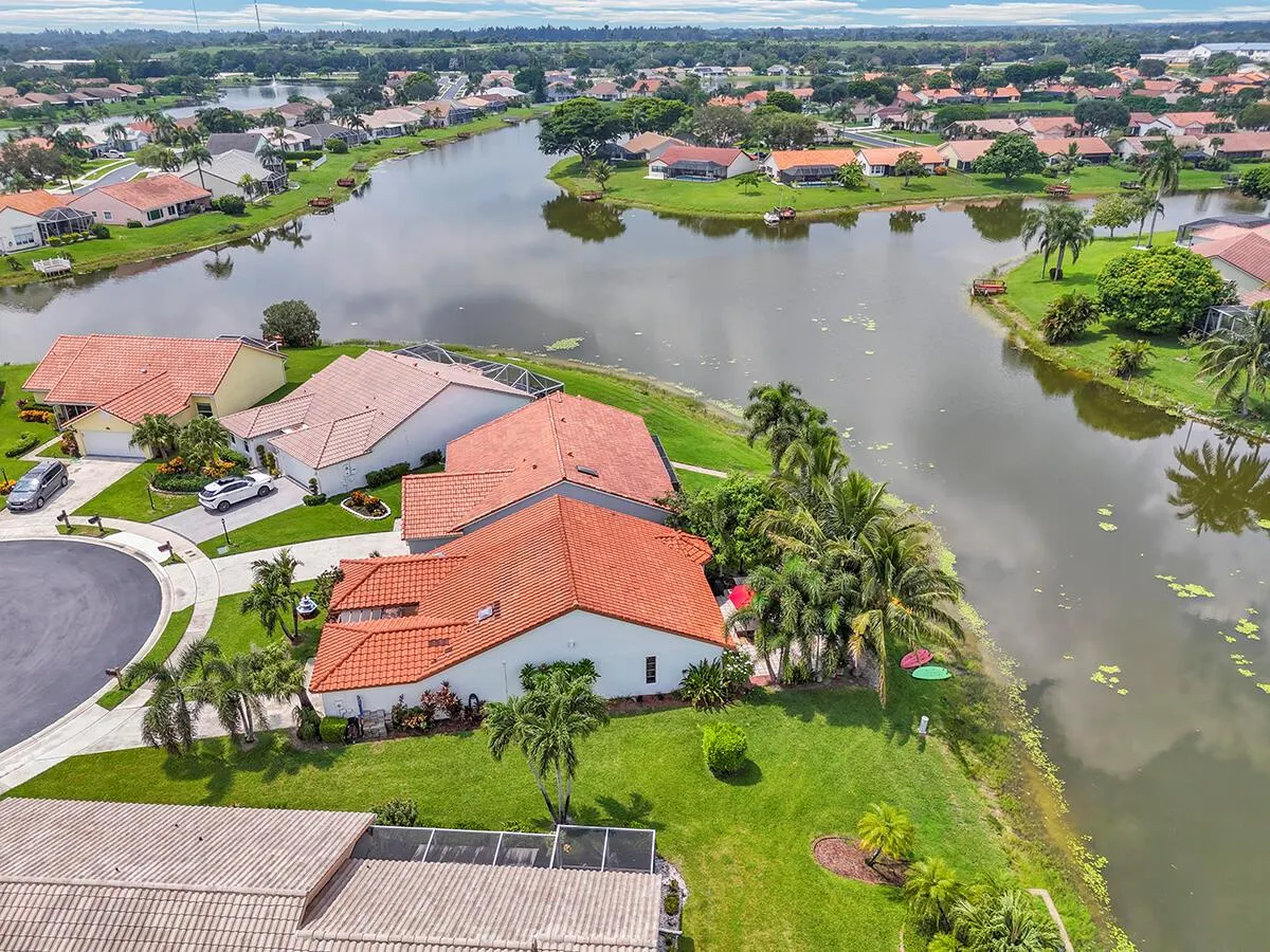 8326 Bonita Isle Drive