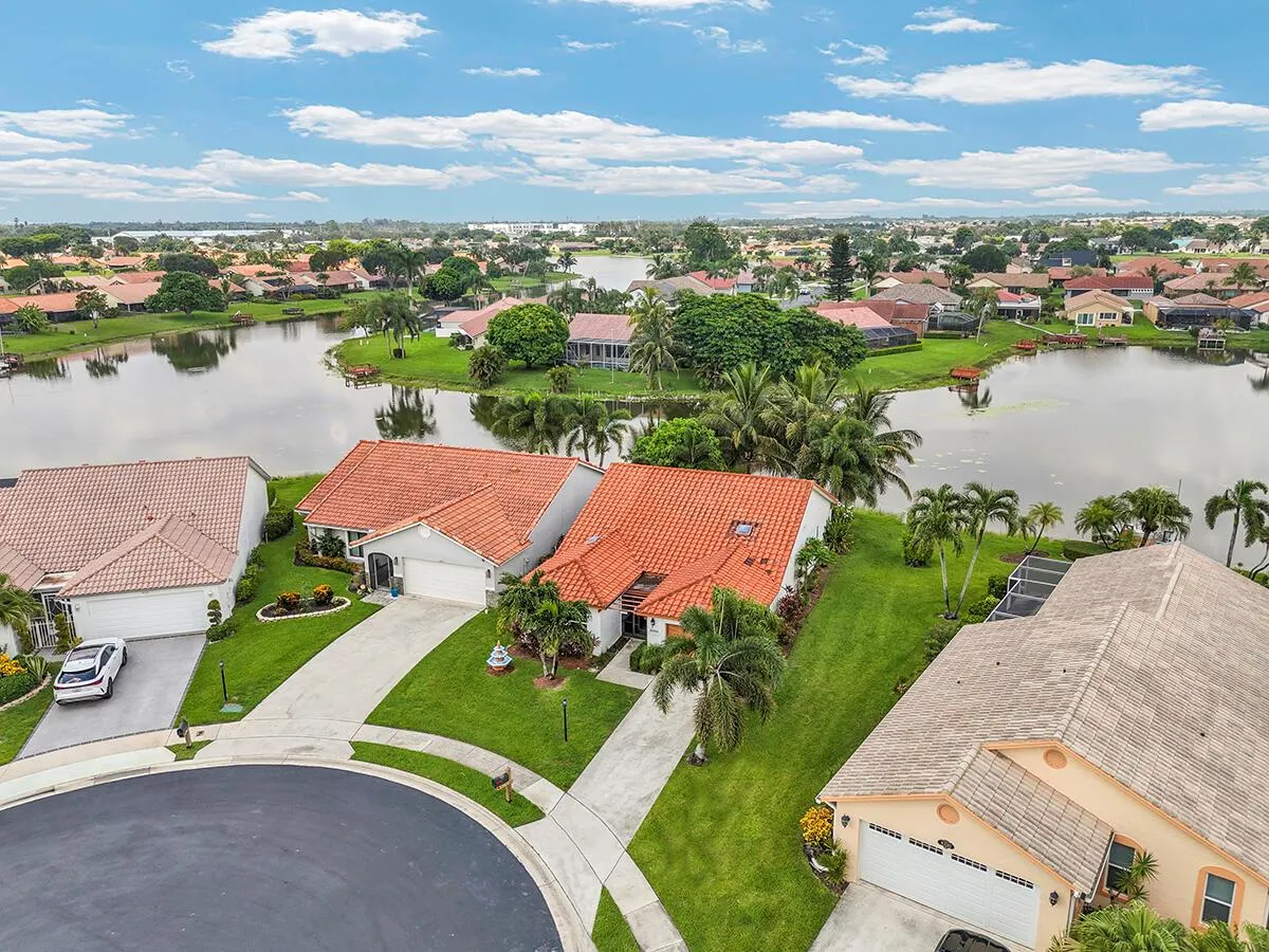 8326 Bonita Isle Drive