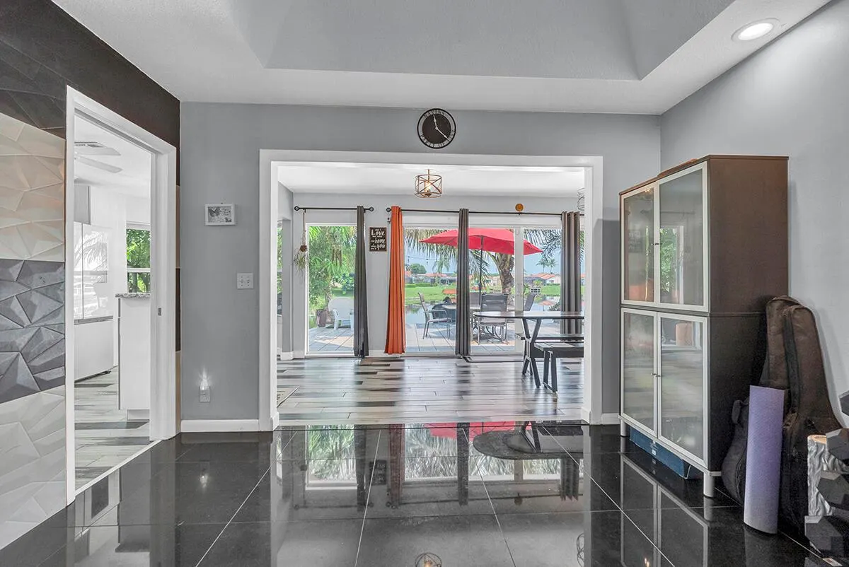 8326 Bonita Isle Drive