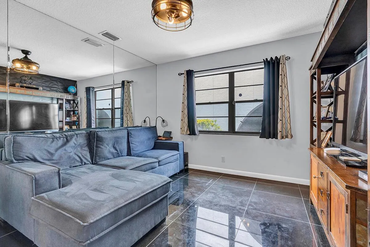 8326 Bonita Isle Drive