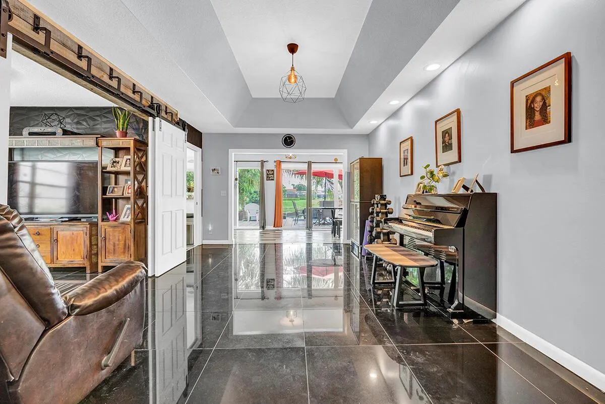 8326 Bonita Isle Drive
