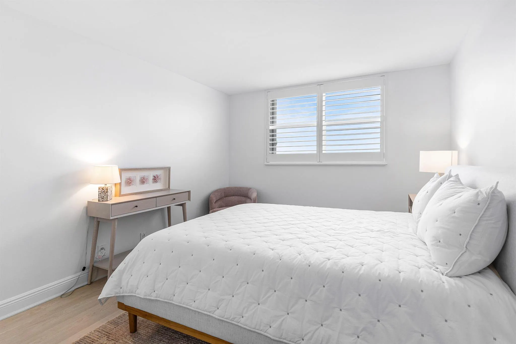 689 NE 6th Court, #4050