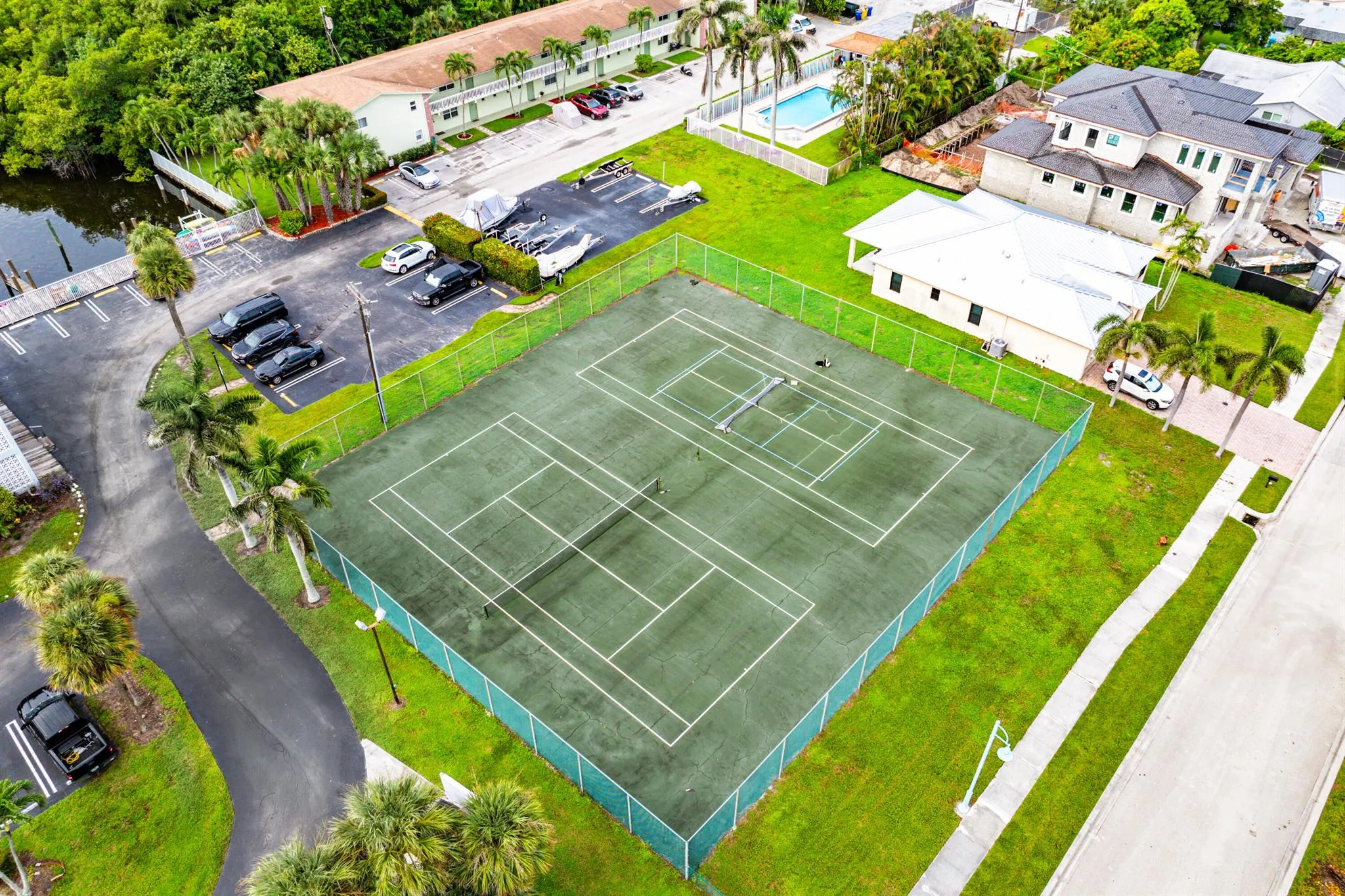 689 NE 6th Court, #4050
