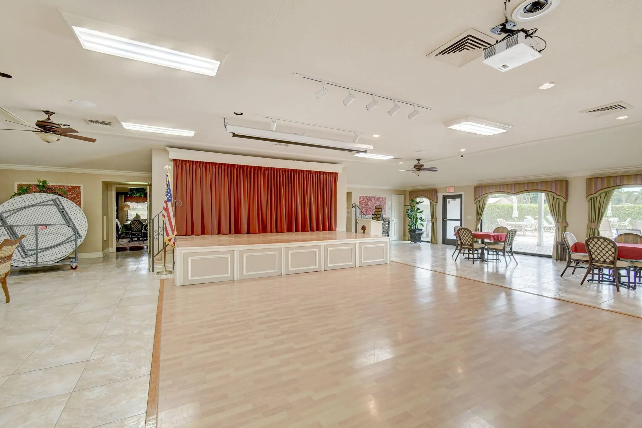 9900 Chestnut Tree Terrace, #B