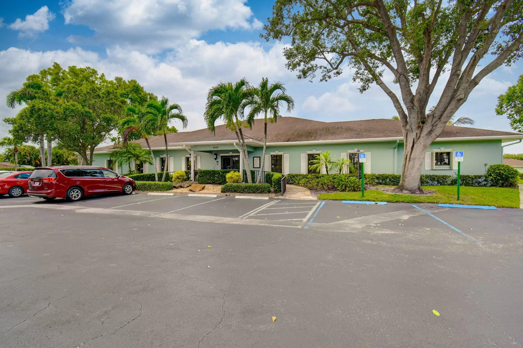 9900 Chestnut Tree Terrace, #B