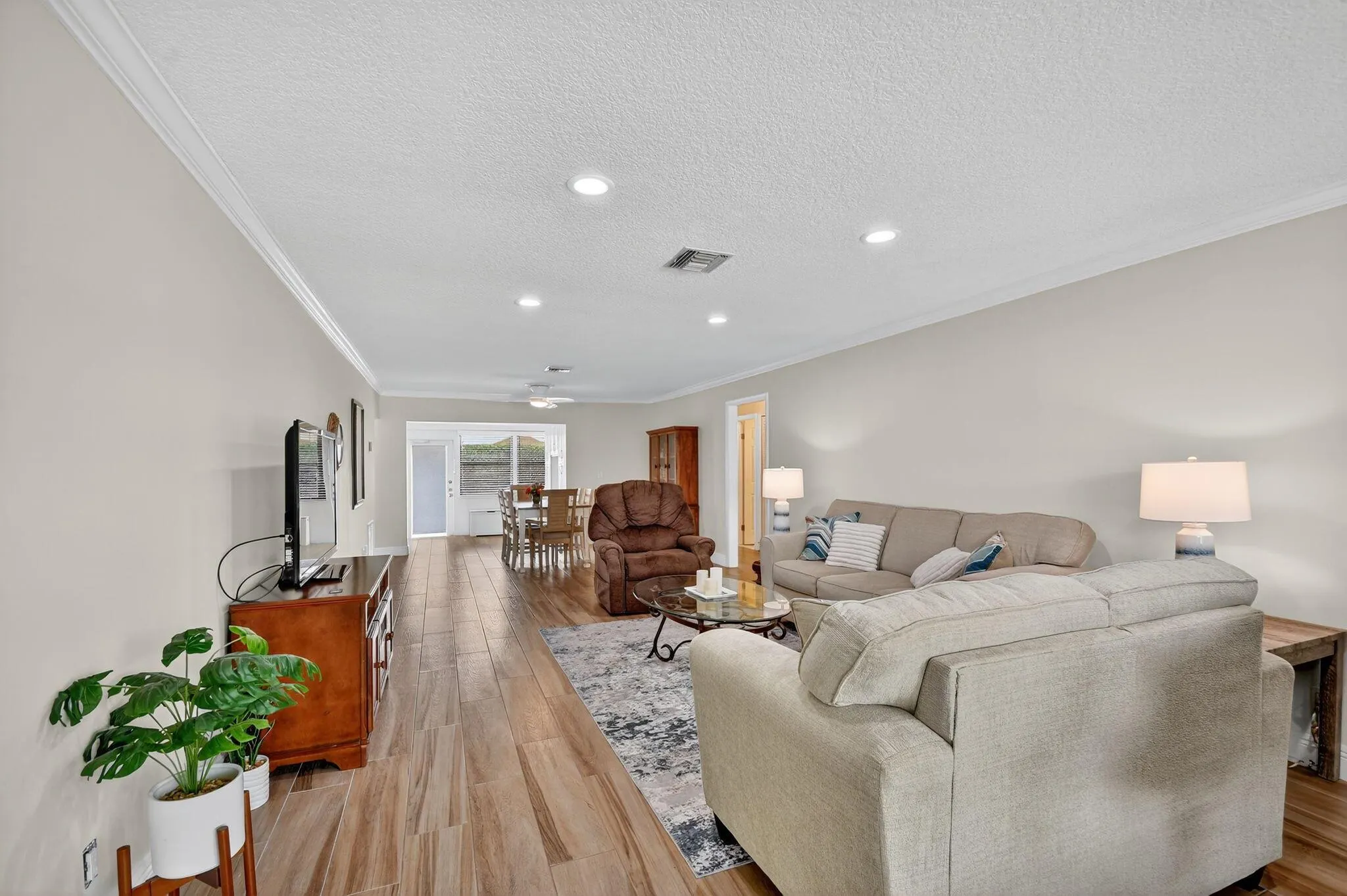 9900 Chestnut Tree Terrace, #B