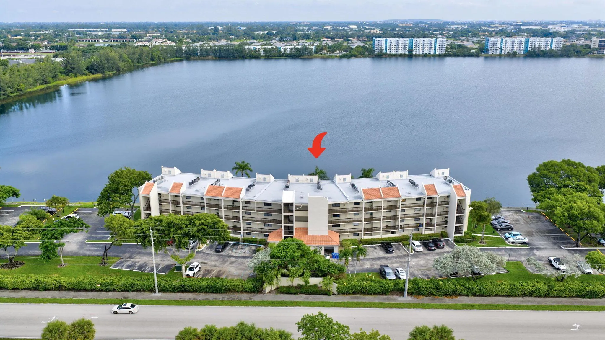 118 Lake Emerald Drive, #102