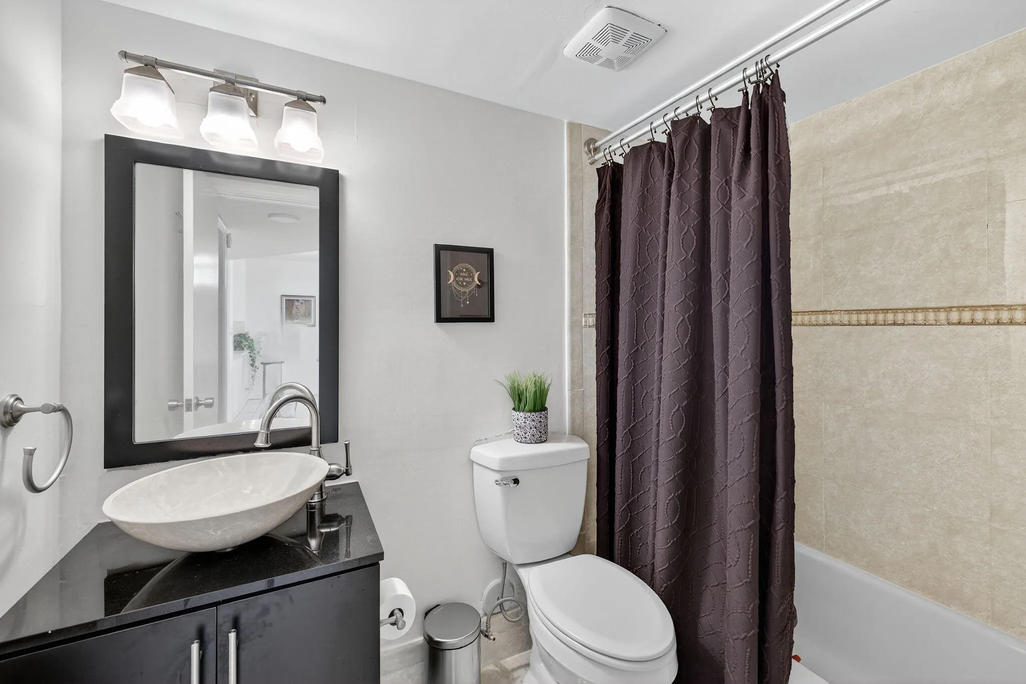 118 Lake Emerald Drive, #102