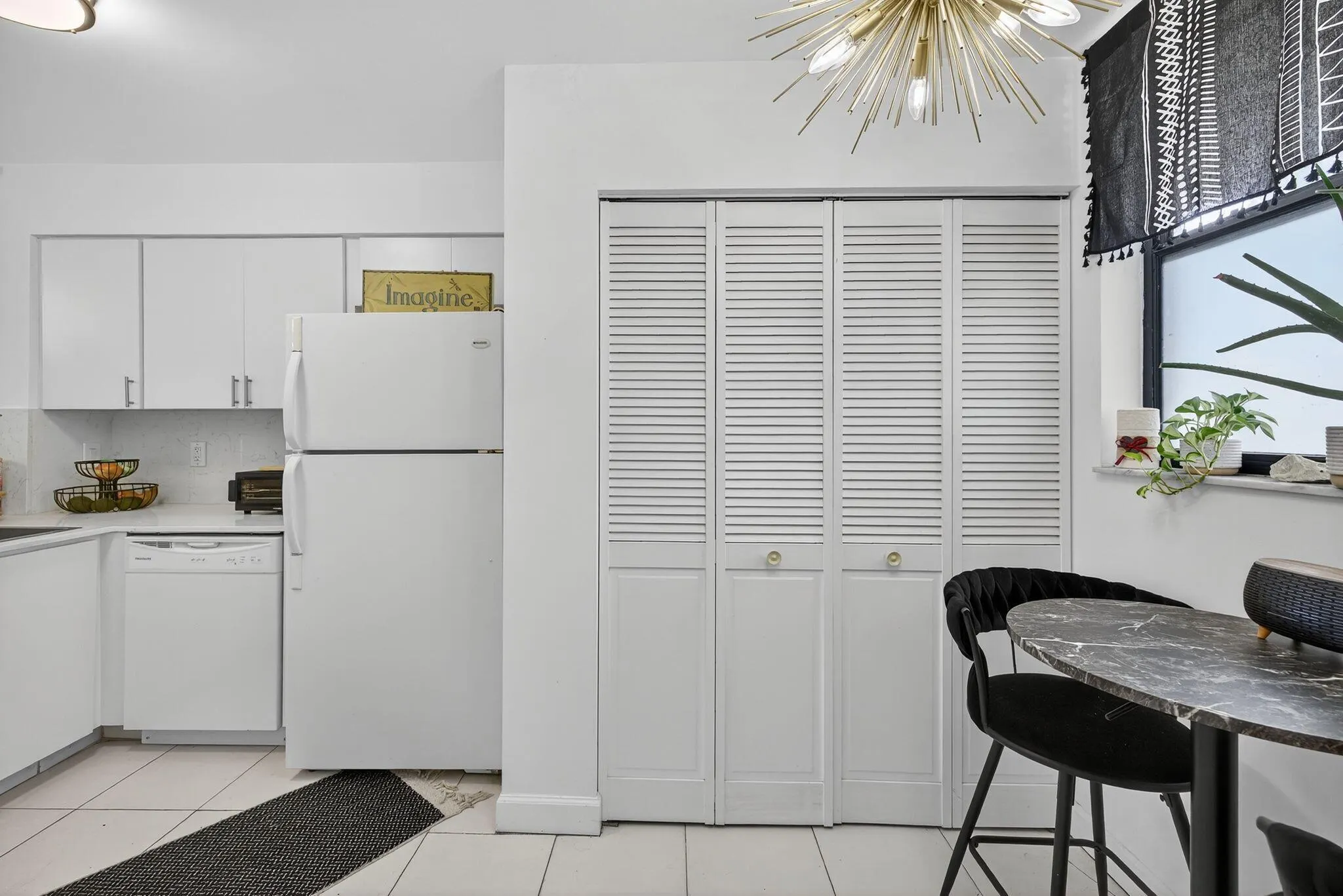 118 Lake Emerald Drive, #102