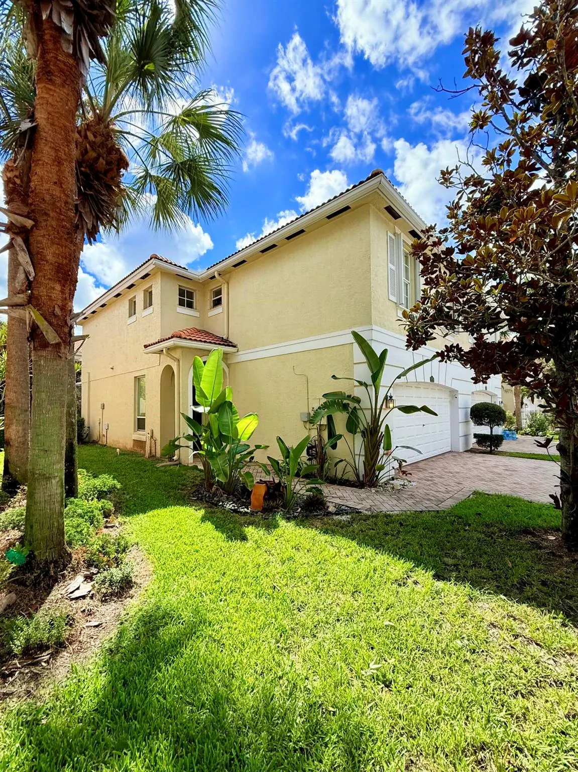 9138 Villa Palma Lane